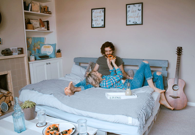 Cama con palets de madera